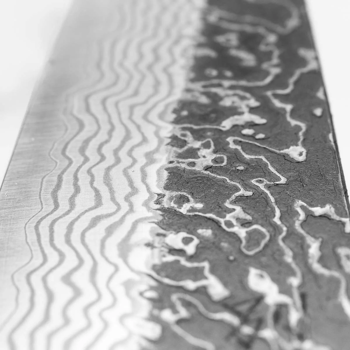 Hatsukokoro SLD Kurouchi Damascus Gyuto 210mm - Dark Carbon Fibre - Image 7